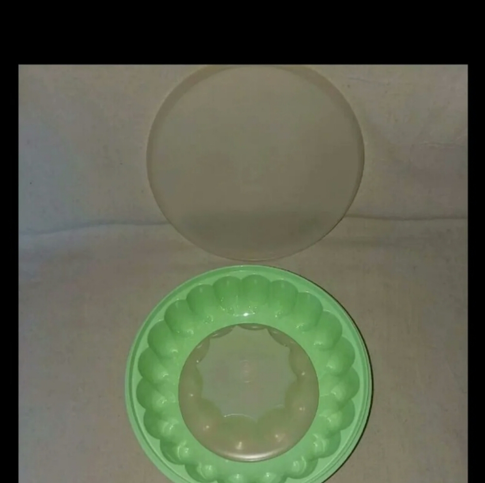 Tupperware jello mold